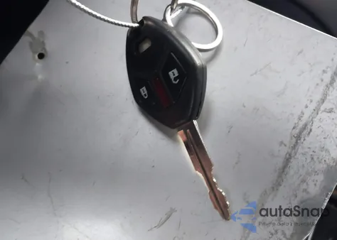 2011 Mitsubishi Outlander Es z USA, uszkodzony, nr VIN JA4AS2AW8BU037297